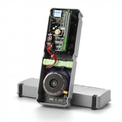 Motorisation portail battant a vis sans fin 24V jusqu'à 300kg  CARDIN KT BLEGOS