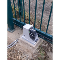 Motorisation portail coulissant NICE ROBUSKIT 1000kg