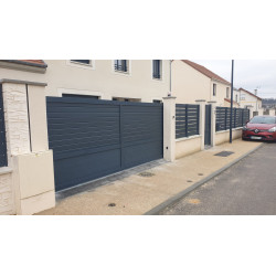 Portail alu coulissant droit semi persienne TRINIDAD