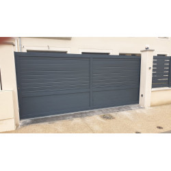 Portail alu coulissant droit semi persienne TRINIDAD