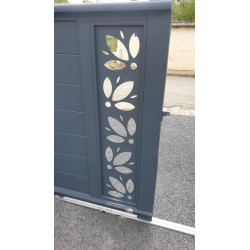 Portail alu coulissant décoratif droit GIVERNY