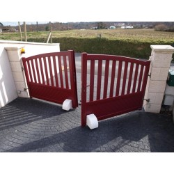 Motorisation portail 2 battants à roues AKIA STAR24 24V pour pente